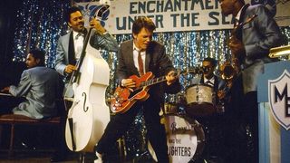 Зийрак томошабинлар эътиборидан четда қолмаган машҳур фильмлардаги хатоликлар 