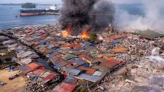 Malayziyada 200 dan ortiq uy butunlay yonib ketdi (video)