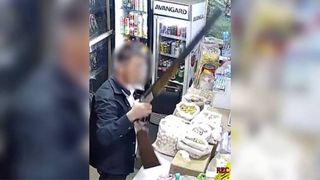 Қамчиқда сотувчи аёлни ов қуролида уриб, жароҳат етказган эркакка ҳукм ўқилди