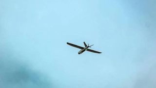Polshaga dron qulab tushdi: Qurilmada kirill yozuvlari aniqlangan