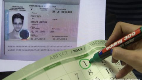 Сноуден Россияда вақтинчалик бошпанага эга бўлди