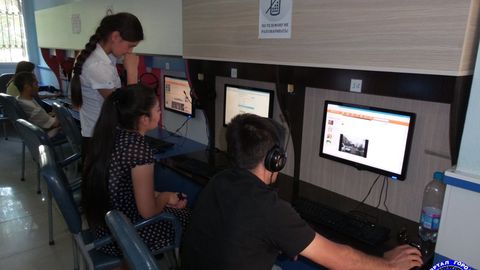 Жиззахда «болалар тарбиясини эътибордан қочираётган» интернет-кафеларга қарши чоралар кўрилди