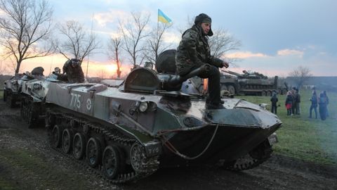 Kiyev harbiy qismlari tanklari Donetskka qarab yo‘l oldi