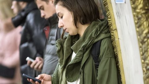 Facebook дўстларнинг қаердалигини кўрсатувчи Nearby Friends функциясини ишга туширади