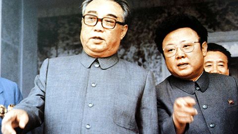 Shimoliy Koreyada “abadiy prezident” tavalludining 102 yilligini nishonlashdi