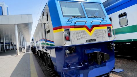 Ўзбекистон темир йўлларини электрлаштириш учун 2021 йилгача салкам 3 млрд доллар сарфланади