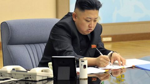 Kim Chen In jamoat xavfsizligi vazirini olovda yoqib yubordi