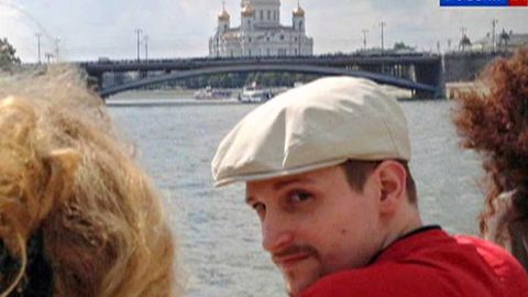 Сноуден Вашингтон билан жазони енгиллатиш бўйича битимга эришмоқчи