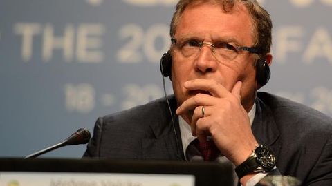 FIFA Ukrainadagi inqiroz sabab Rossiyani JCh—2014 dan chetlatmasligini ma’lum qildi