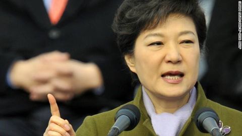 Janubiy Koreya prezidenti “Sevol” paromi halokati uchun javobgarlikni o‘z bo‘yniga oldi