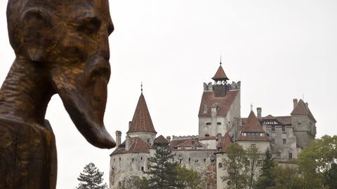 Руминиядаги граф Дракула қасри сотувга қўйилди