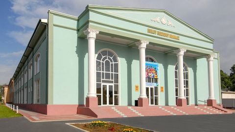 Фарғона рус драма театрининг янги биноси фойдаланишга топширилди