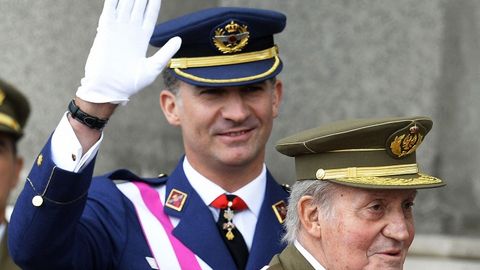 Испания қироли Хуан Карлос I тахтдан воз кечгани ҳақида эълон қилди