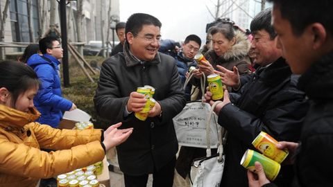 Хитойлик миллиардер Нью-Йоркда минглаб америкалик қашшоқларни тушликка таклиф қилди