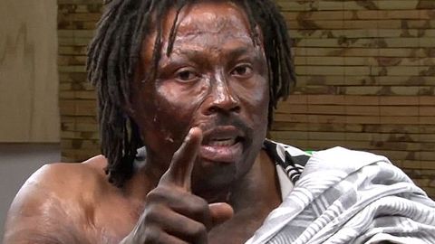 Ganalik afsungar Ronalduning tizzasiga o‘zi jarohat yetkazganini tan oldi