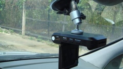 Ichki ishlar vazirligi avtomobil saloniga monitorsiz videoregistrator o‘rnatishni tavsiya qildi