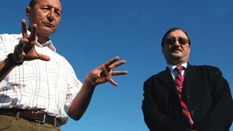 Ruminiya prezidentining ukasiga nisbatan pora olganlik aybi qo‘yildi