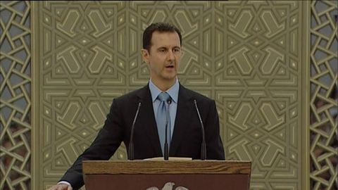 Башар Асад учинчи бор президентлик қасамёдини қабул қилди