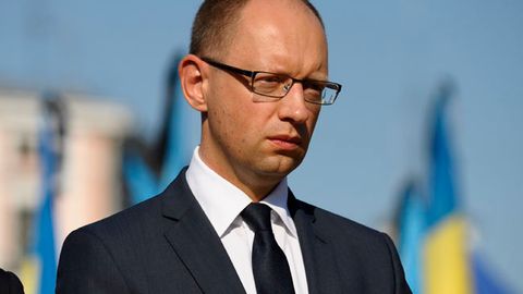 Ukraina bosh vaziri Arseniy Yatsenyuk iste’fo so‘rab ariza berdi