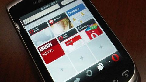 Ўзбекистонлик Opera Mini фойдаланувчилари мобил интернетдан ойига 700 минг доллар тежамоқда