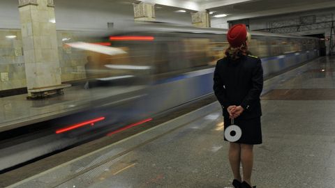 Moskva metrosida relsga tushib ketgan yana bir yo‘lovchi halok bo‘ldi