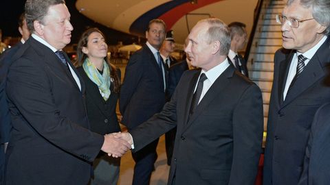 Миланда Путин ва Порошенко иштирокида ишчи нонуштаси бошланди