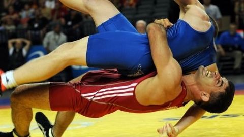 Руслан Плиев эркин кураш бўйича Россиядаги турнирда олтин медални қўлга киритди