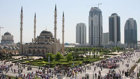 Чеченистон пойтахтида портлаш натижасида тўрт полициячи ҳалок бўлди
