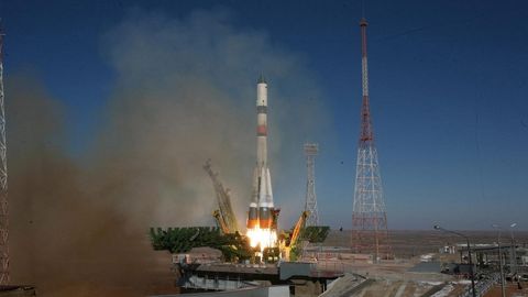 Rossiyaning Plesetsk kosmodromidan “Meridian” aloqa qurilmasi ortilgan “Soyuz-2.1a” raketasi uchirildi