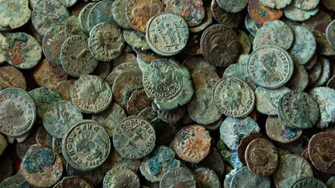 Самарқандда XVI асрга тегишли ҳинд тангаларидан иборат хазина топилди
