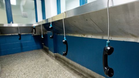 Polsha qamoqxonalarida mahbuslarga Skype’dan foydalanishga ruxsat etildi