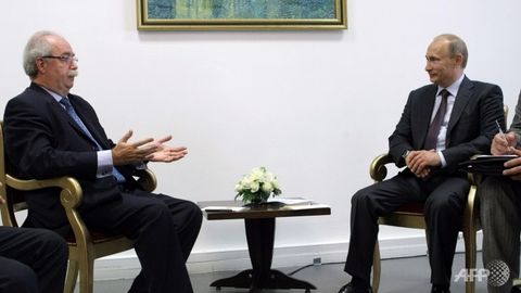 Владимир Путин Total президенти ҳалок бўлгани муносабати билан ҳамдардлик билдирди