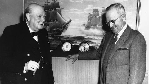 Uinston Cherchill 1947-yilda AQShni Sovet Ittifoqiga yadro zarbasi berishga ko‘ndirmoqchi bo‘lgan — OAV