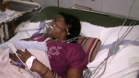 Ҳиндистонда стерилизация бўйича операциялардан сўнг тўққиз аёл нобуд бўлди