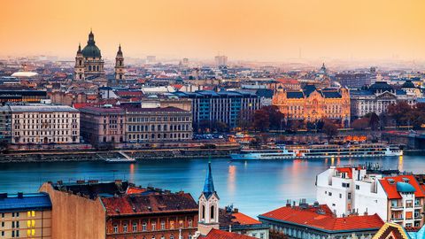 Budapeshtda Iqtisodiy hamkorlik bo‘yicha O‘zbekiston-Vengriya hukumatlararo komissiyasi majlisi bo‘lib o‘tdi
