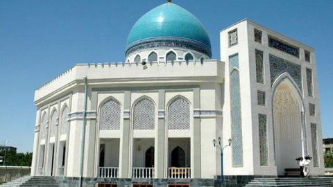 Navoiy viloyatining Tomdi tumanida aholi tashabbusi bilan yangi jome’ masjidi qurildi