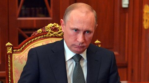 Rossiya prezidenti sanksiyalar joriy qilgan G‘arbning “qo‘li qisqa” ekanligini aytdi