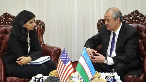 Abdulaziz Komilov AQSh Davlat kotibining Janubiy va Markaziy Osiyo bo‘yicha yordamchisini qabul qildi