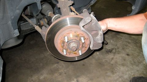 2015-yilda O‘zbekistonda avtomobillar uchun tormoz kolodkalarini ishlab chiqarish yo‘lga qo‘yiladi