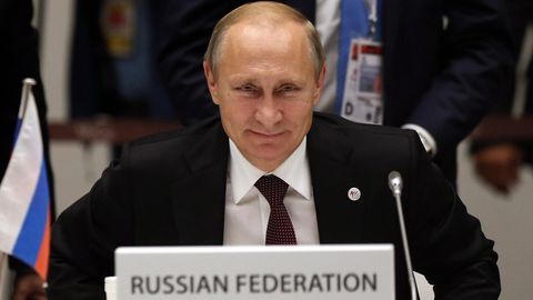 Владимир Путин Россияда кетма-кет 15 марта «Йил одами» деб топилди