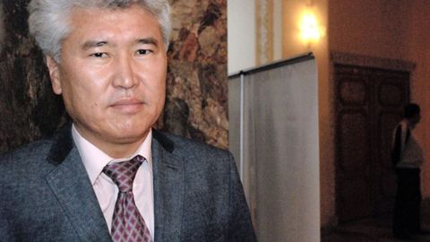 Qozog‘iston lotin alifbosiga o‘tishdan voz kechmaydi