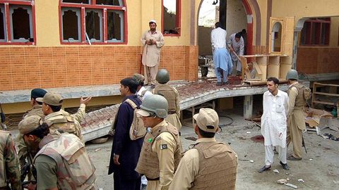 Покистонда масжид портлаши натижасида 50 киши ҳалок бўлди