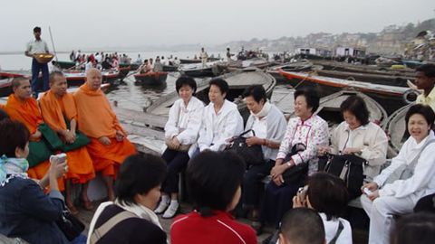 Ҳиндистонда япониялик сайёҳ қизни зўрлаганликда айбланиб, беш киши қўлга олинди