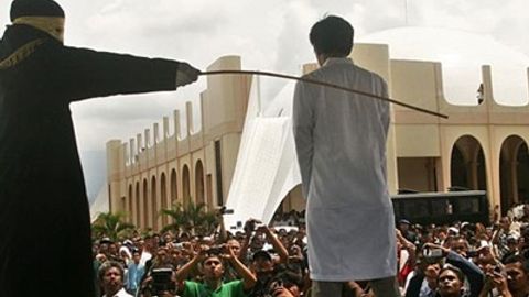 Saudiya Arabistonida bloger Raif Badaviyning omma oldida savalanishi keyinga qoldirildi