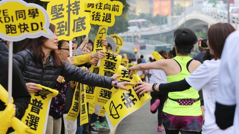 Гонконгда марафончи маррага 100 метр қолганда йиқилиб вафот этди