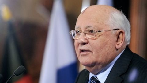 Mixail Gorbachyov AQSh bilan sovuq urush “qaynoq urush”ga aylanib ketishidan ogohlantirdi
