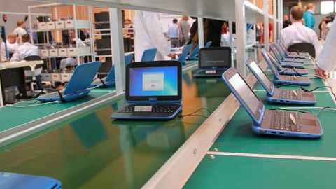 Хитой компанияси «Навоий» ЭИИЗда ноутбук ва планшетлар ишлаб чиқаришни йўлга қўяди