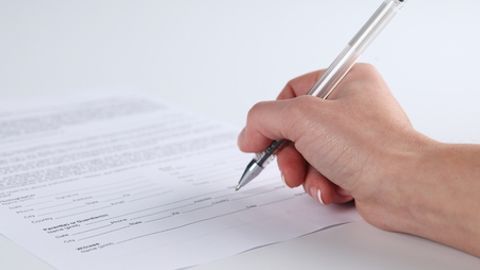 Йўловчи божхона декларацияси бланкига Ўзбекистонга учувчисиз учиш аппаратларини олиб кириш тақиқлангани ҳақида банд қўшилди