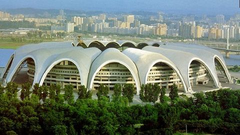 Dunyodagi eng katta stadionlar o‘nligi bilan tanishing (fotogalereya)