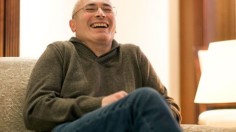 Xodorkovskiy Putinni supermen deb atashdan bosh tortdi